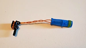Sensor de desgaste de pastillas de freno delanteras originales Mercedes C300 CLA250 E400 G550 1695401617 - Imagen 1 de 5