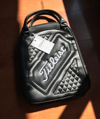 Bolsa peluda para zapatos de golf Titleist OUTLET EE. UU. DEBER PAGADO Foto 1 de 4