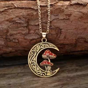Unique Moon Cute Little Girl Red Mushroom Pendant Necklace Jewelry Gift Fashion - Picture 1 of 4