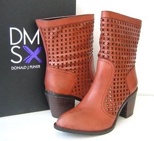 Nuevo con etiquetas Donald J Pliner Mujer DMSX Tev Bota Talla 7.5 (EE. UU.) Ladrillo Láser Vachetta - Imagen 1 de 12