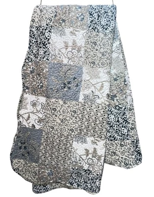 Двустороннее лоскутное одеяло ручной работы с цветочным узором в деревенском стиле - Изображение 1 из 4