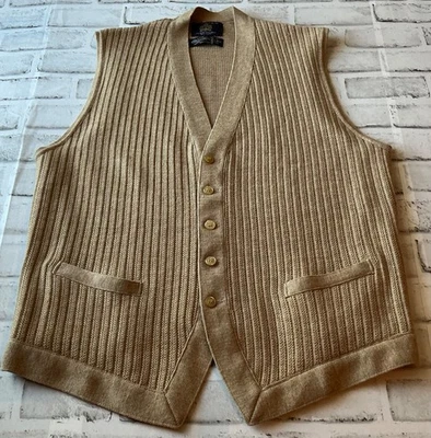 Chaleco Suéter Vintage Cox Moore Para Hombres XL Lana Pura Hecho en Inglaterra Años 70 Cuello en V Botón Foto 1 de 4