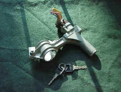 1990-1992 Volvo 240 Ignition Switch/Lock. Two Keys. Tested Good. - Image 1 of 4