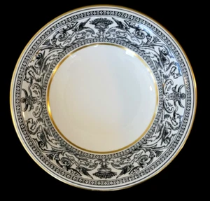 Beautiful Wedgwood Florentine Black Coupe Cereal Bowl - Picture 1 of 3