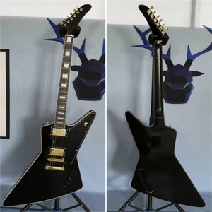 Guitarra Eléctrica Black Explorer Pastillas HH 6 Cuerdas Herrajes Dorados Cuerpo Sólido - Imagen 1 de 9
