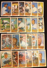 51 Milwaukee Brewers 1989 Topps Baseball Cards 24 Unique 27 Duplicates + 4 Bonus