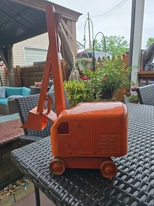 Vintage 1955 Structo Construction Co. Orange Pressed Steel Excavator - Picture 1 of 13