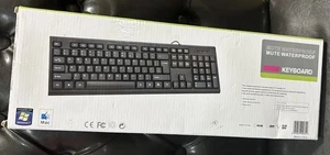 Wired Computer Keyboard, Plug Play USB, Large Number Pad - Picture 1 of 7