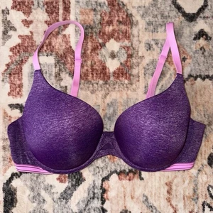Victoria's Secret Body By Victoria Underwire Bra 38C Purple - Picture 1 of 10