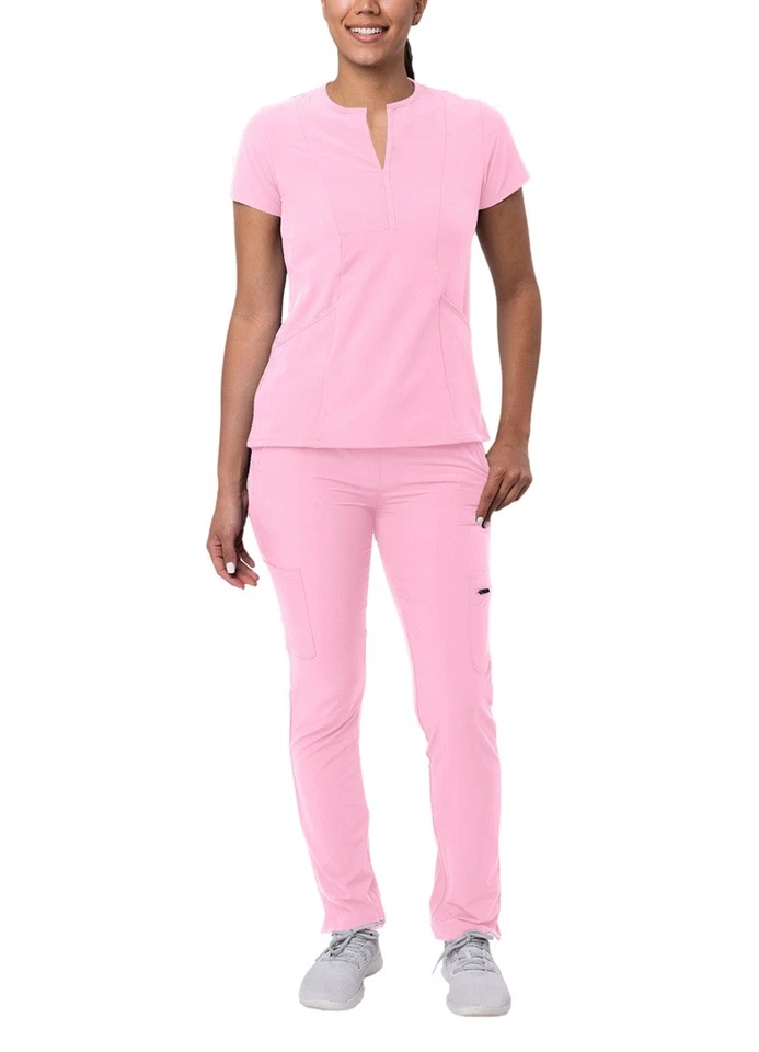 Conjunto Médico Adar para Mujer - Blusa Médica Babero Frontal Calzoncillo y Pantalones Médicos Ajustados Carga Foto 1 de 4