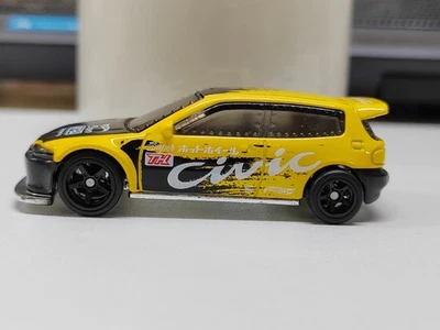 Hot Wheels 2026 Super Treasure Hunt Proto Test Colore Giallo-Honda Civic Custom-R - Immagine 1 di 4