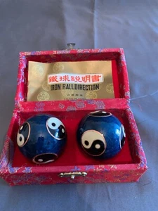 Vintage Chinese Baoding Iron Health Balls Chimes Original Box & Instructions - Bild 1 von 5