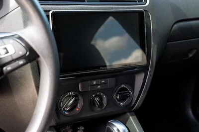 Pioneer DMH-WT7600NEX 9 inch Multimedia Receiver - Image 1 of 4