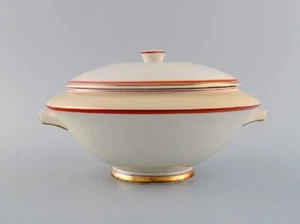 Christian Joachim for Royal Copenhagen. "The Spanish pattern". Soup tureen. - Picture 1 of 6