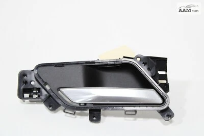 Jaguar XE 2018-2020 puerta trasera izquierda interior abridor manija OEM Foto 1 de 4