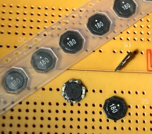 Inductor blindado de bajo perfil de ferrita 18uH 900mA 325mΩ ±20% WE-TPC 8012 SMD - Imagen 1 de 3