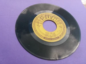 Jerry Lee Lewis- 45 VG High School Confidential/Fools Like Me-SUN - Imagen 1 de 2