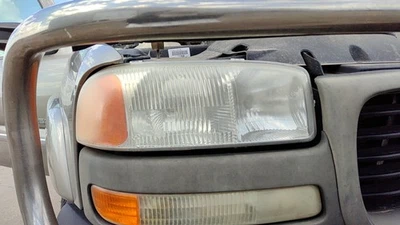 1999-2007 Sierra 2500 Hd Passenger Right Head Light Oem Front Lamp 15850352 - Image 1 of 3