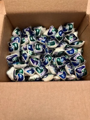 Cascade Platinum Plus Dishwasher Pods - Fresh Scent 100+ Count - Image 1 of 4