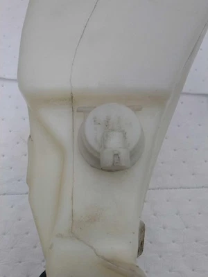 2008 Chevrolet Silverado 1500 Washer Fluid Reservoir OEM Red 134K Miles Foto 1 de 4