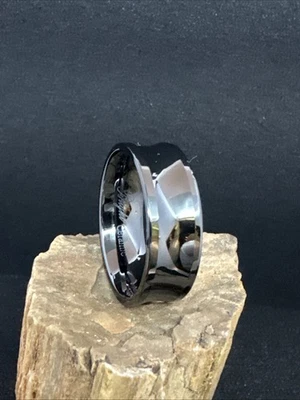 Black Ceramic Ring 8mm Width Plain Design High Polish Finish Comfort Fit Size 11 - Image 1 of 4