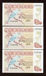 Suriname 2,50 Gulden 1985 P-119a UNC x 3 - Picture 1 of 2