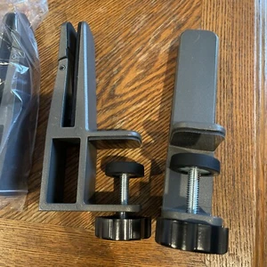 4 Stück Schild Schutz Trennwand Klemme verstellbar Plexiglas Teiler Stützbügel - Bild 1 von 5