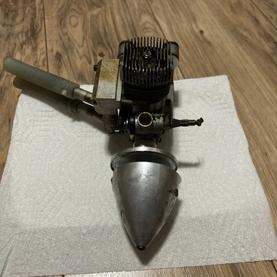 Super Tigre .90 with Pits Vintage - Image 1 of 4