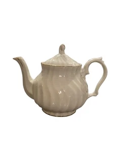 Royal Manor Teapot White/ Gold Trim 1989 Japan - Picture 1 of 10