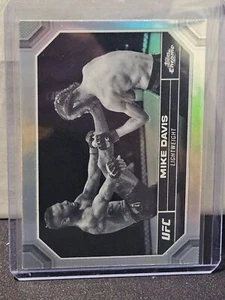 2024 Topps Chrome UFC Negative Refractor Mike Davis #139 - Picture 1 of 2