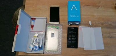 Samsung Galaxy A5 (2016) SM-A5100 - 16GB - Schwarz (Ohne Simlock) (Dual SIM) - Bild 1 von 4