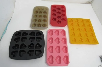 Cinco Lindos Moldes Silicona Cubitos de Hielo Bandeja Caramelo Chocolate Gomoso Molde Foto 1 de 4