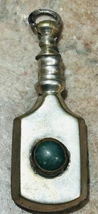 Vintage schwere Taschenuhr Schlüsselanhänger grüner Stein Cabochon Silber über Messing 41,6 gr - Bild 1 von 10
