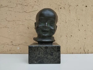 ANTICA SCULTURA IN BRONZO BUSTO TESTA DI FANCIULLO BAMBINO RIDENTE BASE IN MARMO - Foto 1 di 9