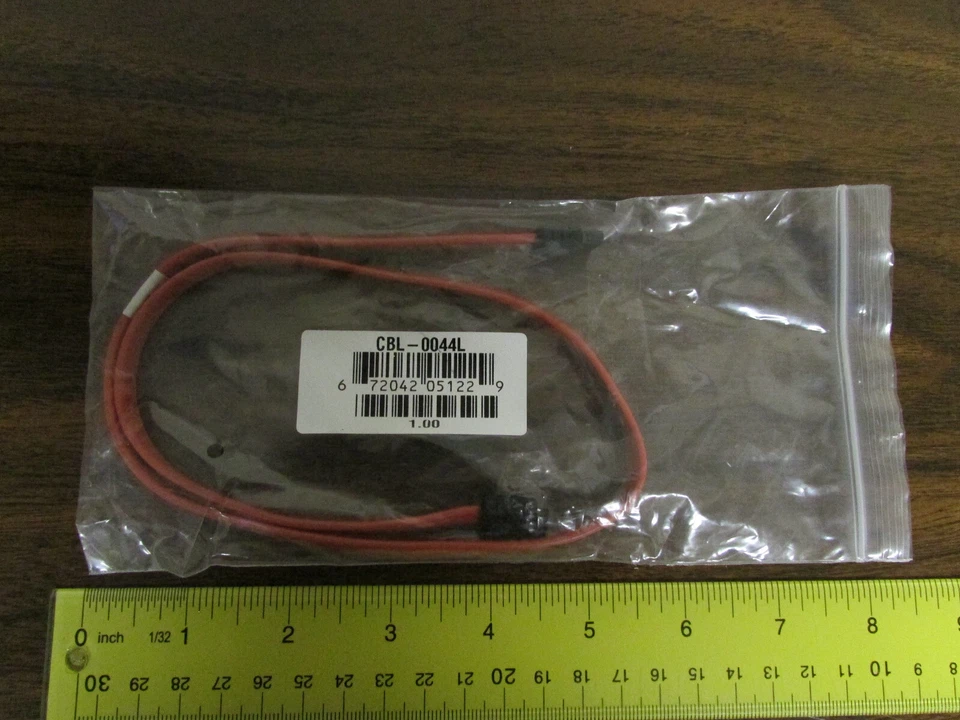 Supermicro 22.6 in / 57.5 cm Straight Plug SATA 5x Cable p/n CBL-0044L - Image 1 of 1