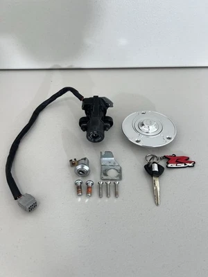 06 07 2006 2007 SUZUKI GSX-R GSXR 600 750 LOCK SET KEY SET IGNITION SWITCH CAP - Image 1 of 4