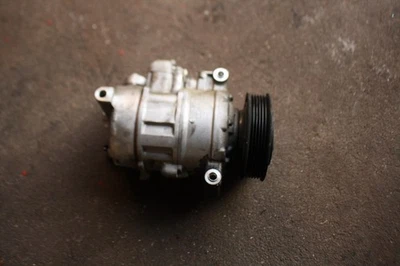 VW original air conditioning compressor 5N0 820 803F 105,000 km - Image 1 of 4