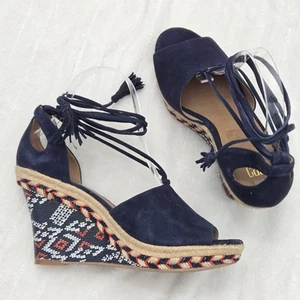 Cabi Isla Wedge Espadrille Sandals Navy Blue Ankle Tie Aztec Print 8M Nautical - Picture 1 of 11
