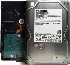 Disco duro de escritorio Toshiba DT01ABA100V 1 TB SATA 6,0 Gb/s 5700 RPM 32 MB 3,5" - Imagen 1 de 4