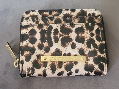 Cartera con estuche para tarjetas Betsey Johnson - estampado de leopardo Foto 1 de 4