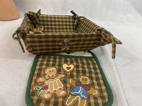 Kay Dee Design Foldable Bread/Roll Basket Tray Pot Holder Farmhouse Gingerbread Cover