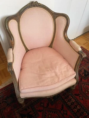 Exquisite round wing back antique pink side chair Louis XV style - Image 1 of 4