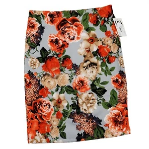New "Must Have" Brand Red Floral Skirt Size L Made In Mexico - Picture 1 of 6