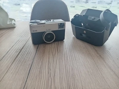 Ancien appareil photo Kodak instamatic 33 Camera - Photo 1/4