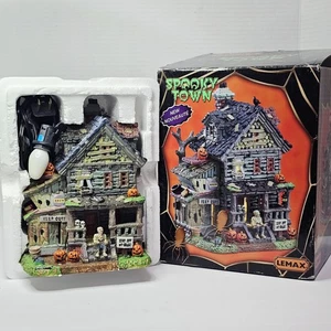 Lemax Spookytown Creepy Neighborhood House Lighted 2017 Retired #75185 Halloween - Picture 1 of 5