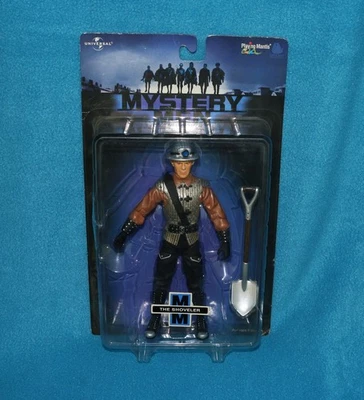 Mystery Men 1999 Universal The Shoveler Playing Mantis MOC - Image 1 of 3