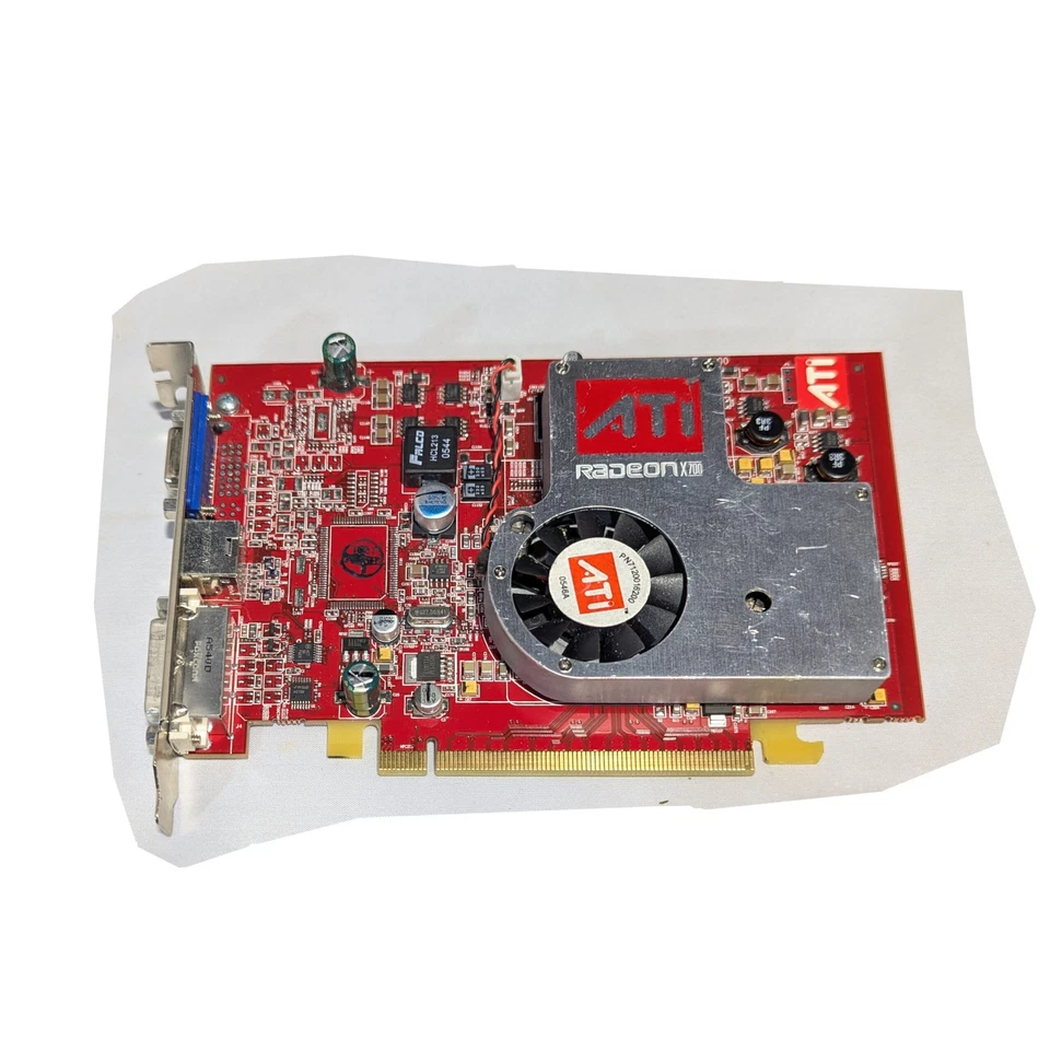 AMD ATI X700 PCIe 256MB DVI S-Video VGA Graphics Card 102A3791001 - Image 1 of 3