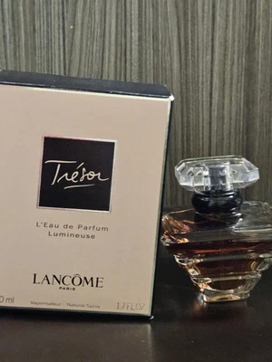 Perfume para mujer Lancome l' eau de parfum LUMINEUSE 1,7 oz Foto 1 de 4