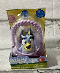 2023 BLUEY BUNNY EASTER BASKET 3" Figure & Sticker Sheet Kids Gift - Foto 1 di 5