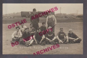 EQUIPO DE BÉISBOL Lamont IOWA RPPC c1910 sin precio base Strawberry Point Manchester Oelwein IA - Imagen 1 de 3